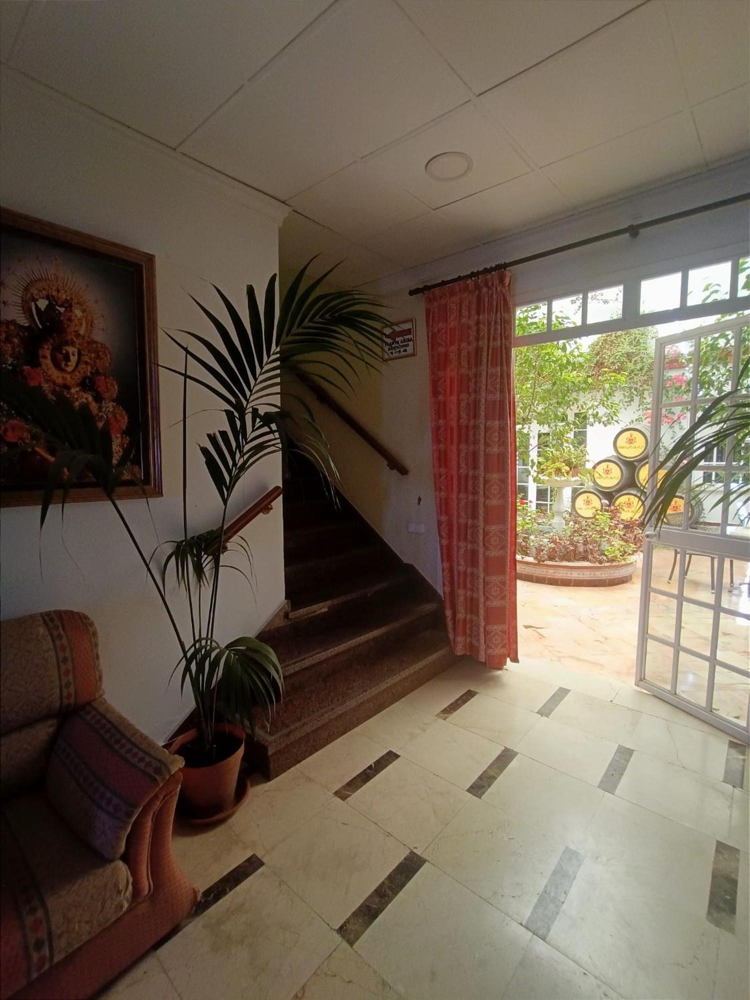Hostal El Lirio Bollullos Par del Condado Dış mekan fotoğraf